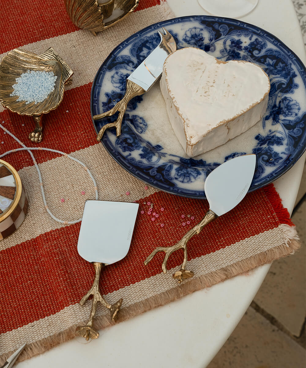 Ava Blossom Cheese Set