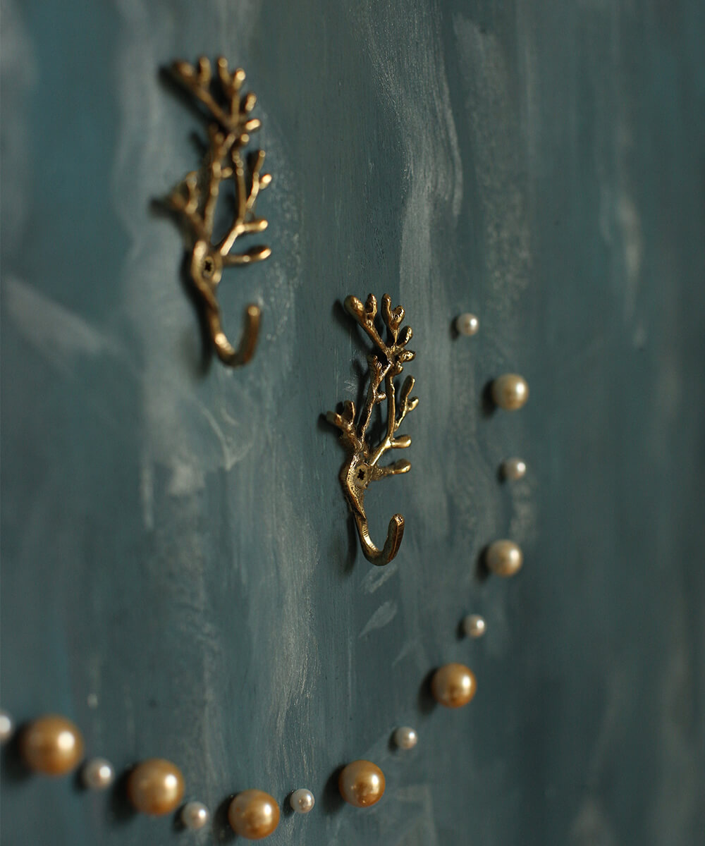 Marie Coral Hooks Set