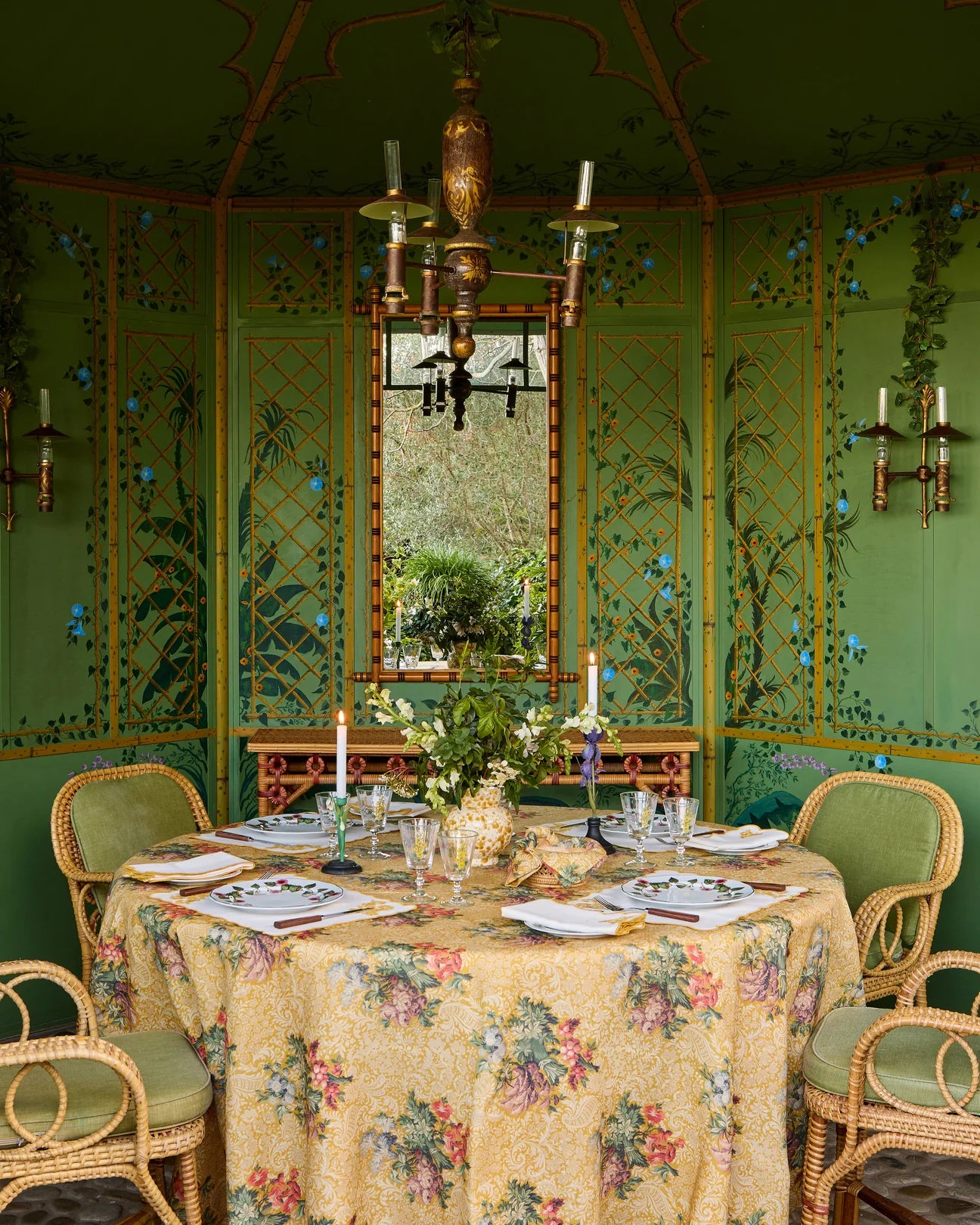 Peonia Tablecloth